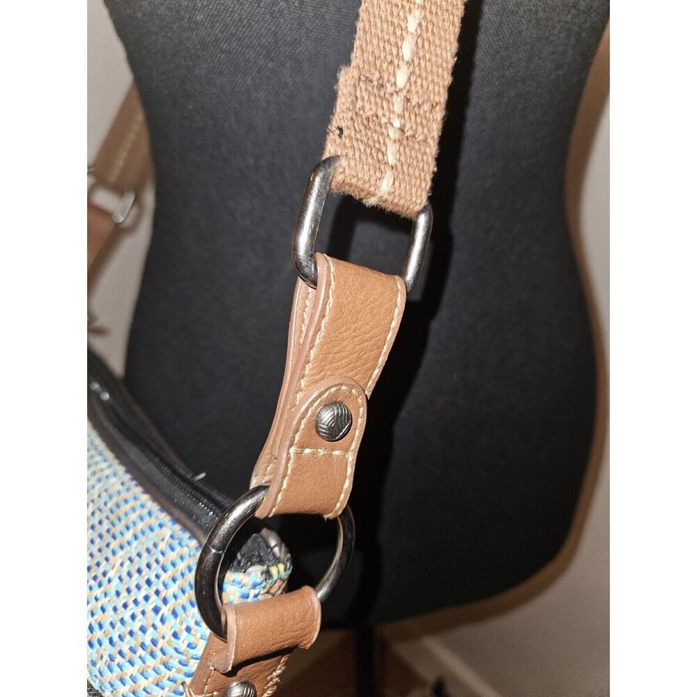 SAKROOTS Printed Triple Zip Crossbody Blue Multi 12x9.5x2 - Picture 3 of 10